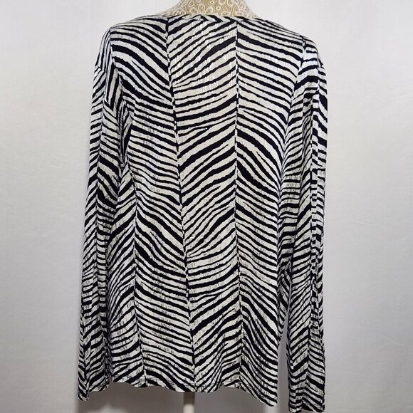 Chico's Women's Size 1/8-10 Black & White Zebra Stripe Long Sleeve Layered Top - Picture 10 of 15